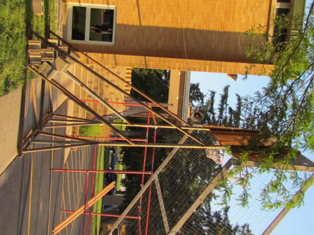 Assembling the frame